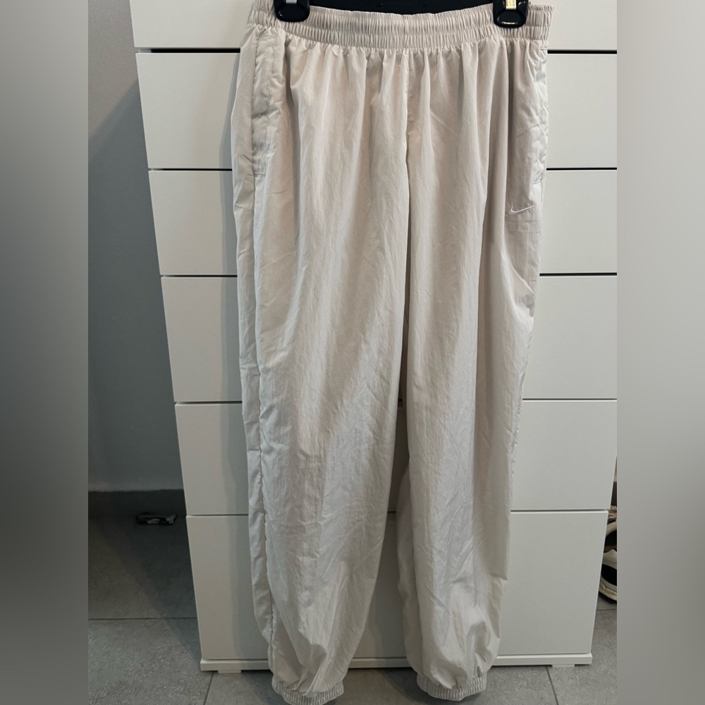 Nike Sportswear "Everything Wovens" Beige Crinkle Track Pants - Women's M - Picture 5 of 6